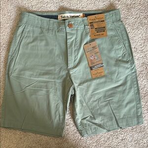 Tailor Vintage Men's Green Shorts